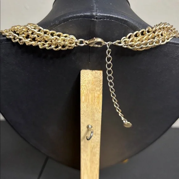 Elegant Gold Tone Statement and Tortoiseshell Necklace - Picture 4 of 8